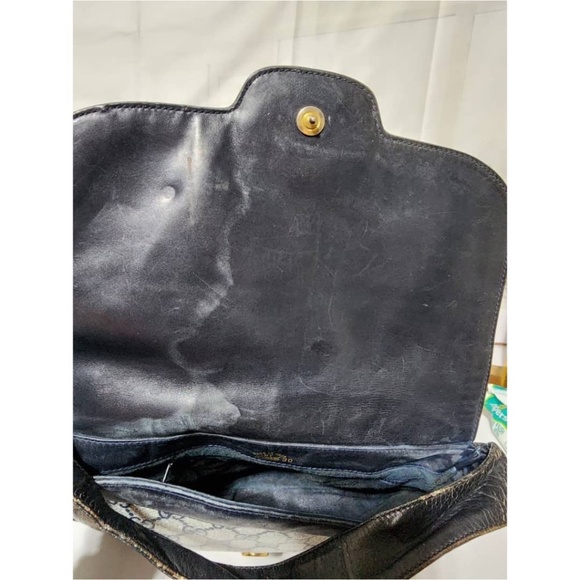 Gucci Black and Cream Monogram Shoulder Bag - Picture 13 of 16